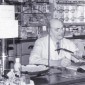 Købmand Chr. Frederiksen i sin butik, formentlig i midten af 1960'erne